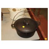CAST IRON DUTCH OVEN