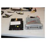 CD PLAYER & AMPLIFIER