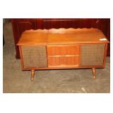 TRUE TONE CABINET STEREO