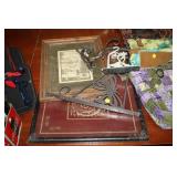 2 NEW FRAMES & METAL BRACKTS