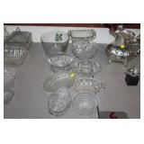LOT OF GLASSWARE