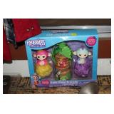 SET OF FINGERLINGS