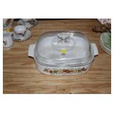 LARGE CORNINGWARE DISH WITH LID