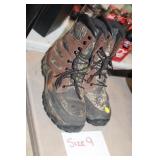 MENS BOOTS, 9