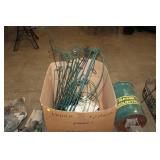 BOX OF SINGLE PLANT SUPPORTS