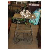 39X21X12 METAL SHELF & COTTON DECOR