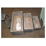 CAT TENT & 3 WOODEN PLANTERS