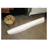 CEREMIC PLANTER & TABLE CLOTH