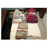 NAPKINS & TABLE CLOTHS