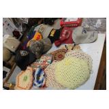 TRIVETS & HATS