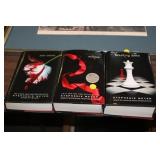 3 TWILIGHT SAGA BOOKS