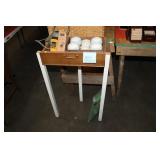 POTTING STAND WITH SUPPLIES