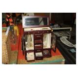 JEWELRY BOX OF JEWELRY