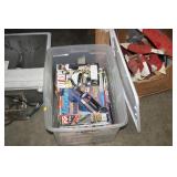 TOTE OF CAR MAGAZINES