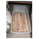 TOTE OF 22" WOODEN TOOL HANDLES