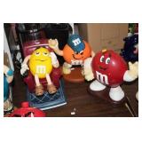 3 M&M TOYS