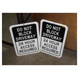 2 DONT BLOCK DRIVEWAY METAL SIGNS