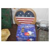 LOT OF 4 TH JULY DECOR