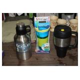 2 THERMOSES & SNACKEEZ