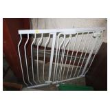 SAFETY GATE