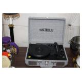 VICTROLA RECORD PLAYER