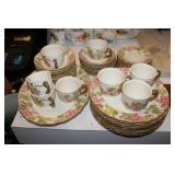 LOT OF VINTAGE PINK POPPY TRAIL MATLOX DISHES