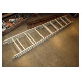 ALUMINUM EXTENSION LADDER