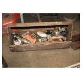VINTAGE TOOLBOX & CONTENTS