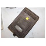 VITNAGE METAL MAILBOX