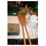 2 BOAT OARS & ANCHOR