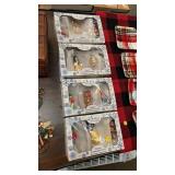 LOT OF VINTAGE CHRISTMAS ORNAMENTS