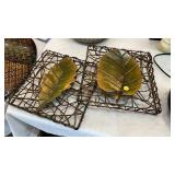 LEAF WALL HANGING DECOR