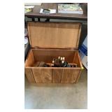 Chest of kitchen knives