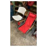 FOLDING CHAIR AND BEACH CHAIR