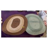 2 Throw rugs
