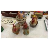 LOT OF ROOSTER DECOR