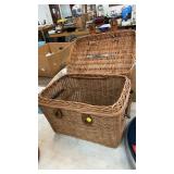 PICNIC BASKET