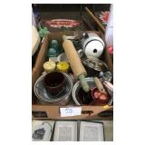 Box lot -kitchen items