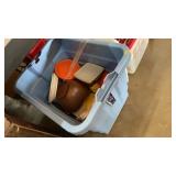 TOTE OF TUPPERWARE, ETC