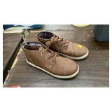 TOMS SHOES, SIZE Y5