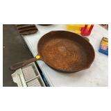 LARGE CAST IRON SKILLET
