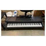 YAMAHA CLAVINOVA KEYBOARD