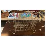 MAGAZINE RACK