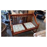 VINTAGE SETTEE