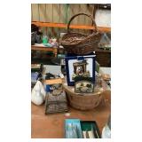 Lot of baskets,decor,pocket talker