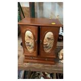 Jewelry box of jewelry