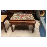 PADDED BENCH/TABLE