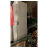 Breaker cabinet