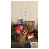 A COZY CHRISTMAS BASKET *