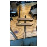 VINTAGE WOOD CLAMP